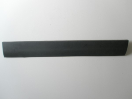 [Obr.: 24346-lista-prava-zadna-dveri-spodna-vw-passat-00-05.jpg]