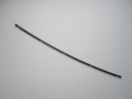 [Obr.: 24383-lista-upinacia-ram-celneho-skla-prava-octavia.jpg]