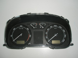 [Obr.: 24397-panel-pristrojovej-dosky-octavia.jpg]