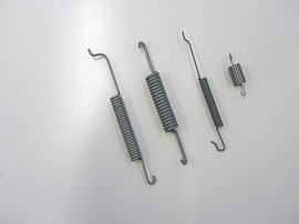 [Obr.: 25233-sada-pruzin-brzd.ustroj.-l-favorit-od-1-93-felicia-fabia.jpg]