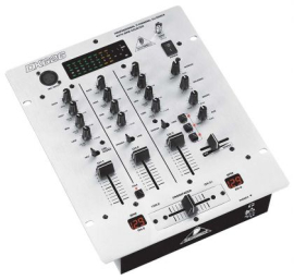 [Obr.: 36335-behringer-dx626.jpg]